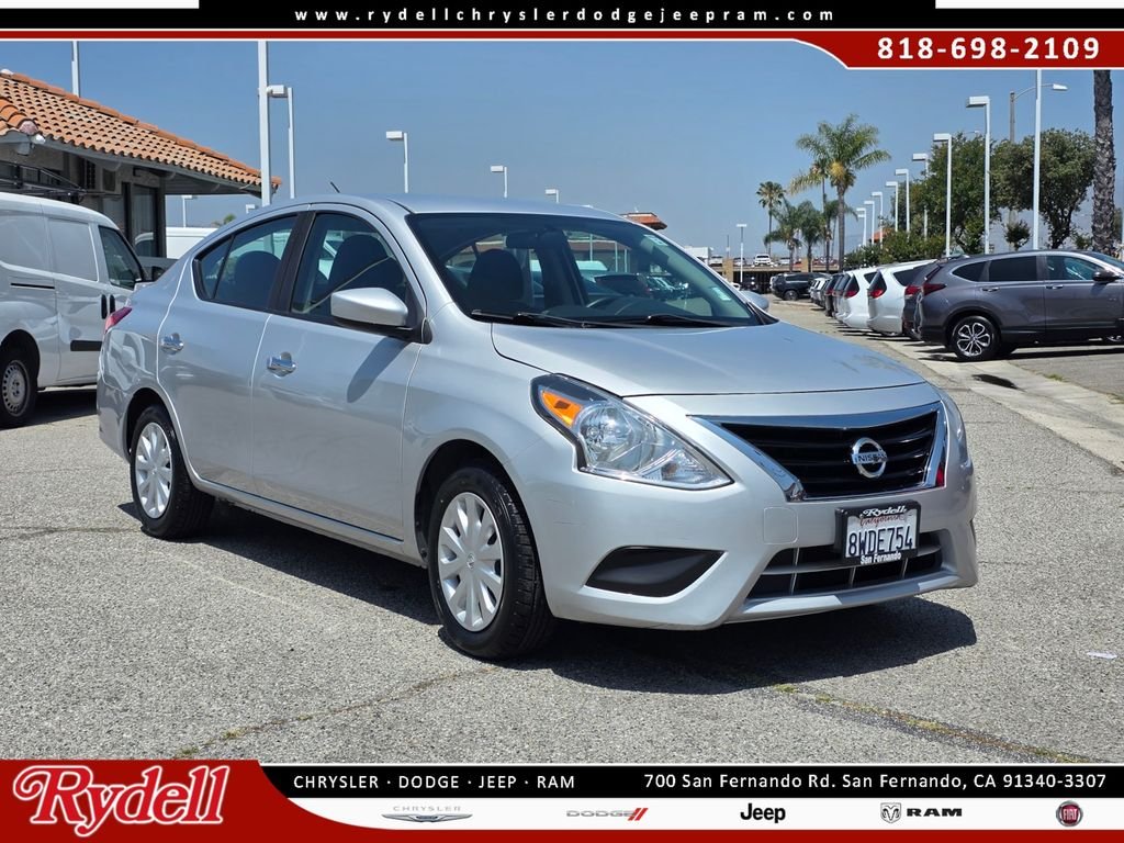 2019 Nissan Versa 1.6 SV CVT's photo