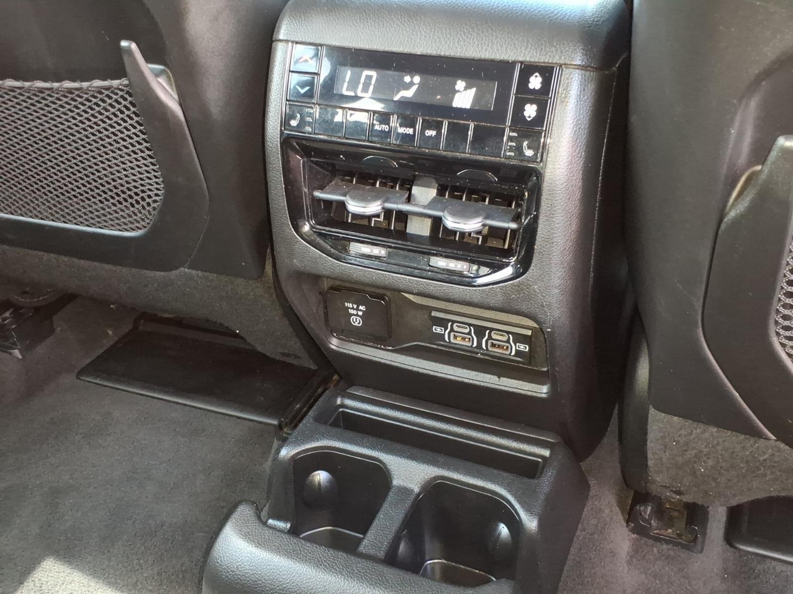 Used 2021 Rocky Mountain Pearlcoat Jeep Limited image 27
