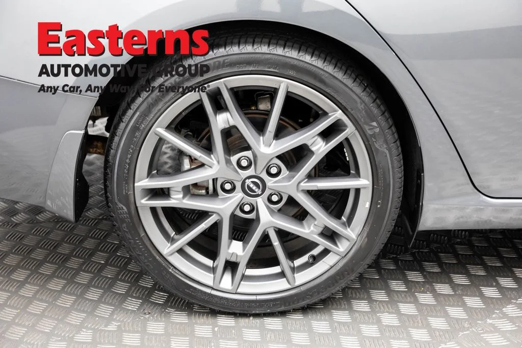 Used 2023 Gray Nissan 2.0 SR image 29