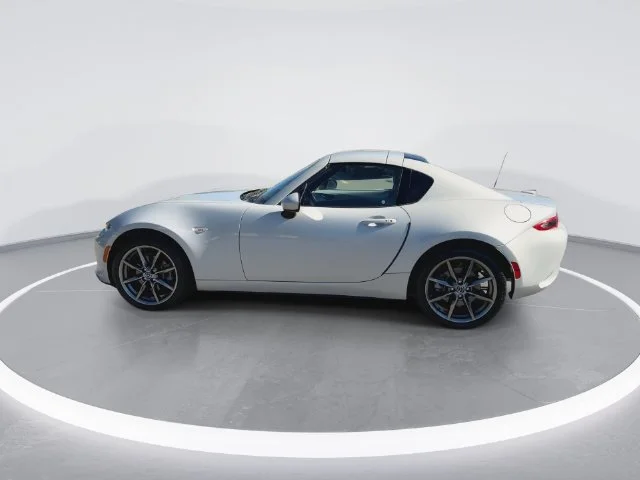 Used 2017 White Mazda Grand Touring image 5