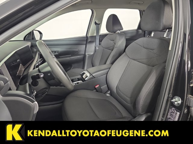 Used 2025 Black Hyundai SE image 23