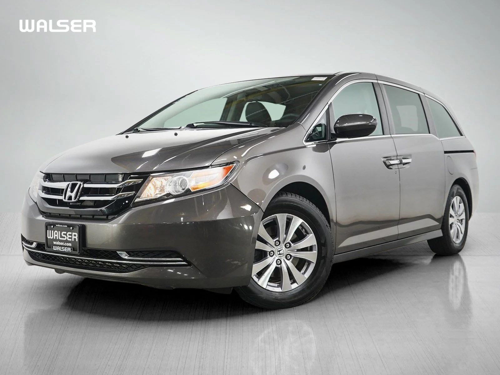 Used 2015 Gray Honda 5dr EX-L w/Navi image 1