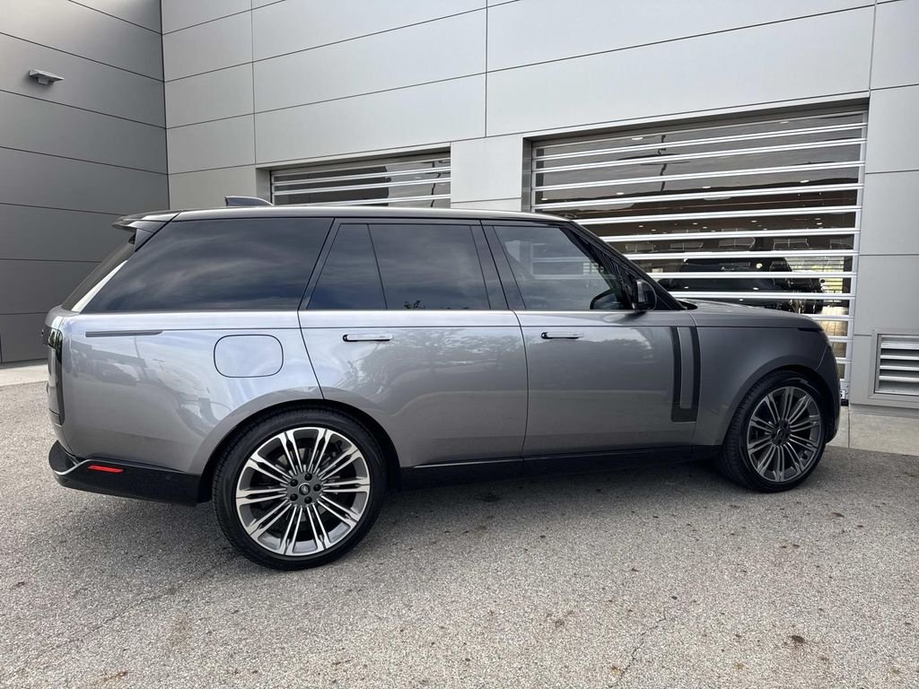 Certified Used 2024 Eiger Gray Metallic Land Rover SE image 8