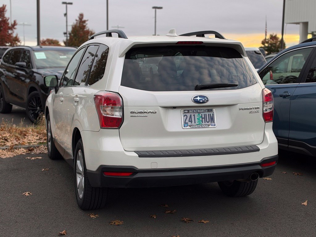 Used 2016 Crystal White Pearl Subaru 2.5i Limited image 2