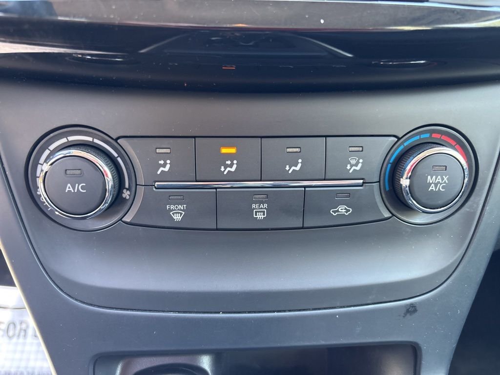 Used 2017 Silver Nissan SV image 24