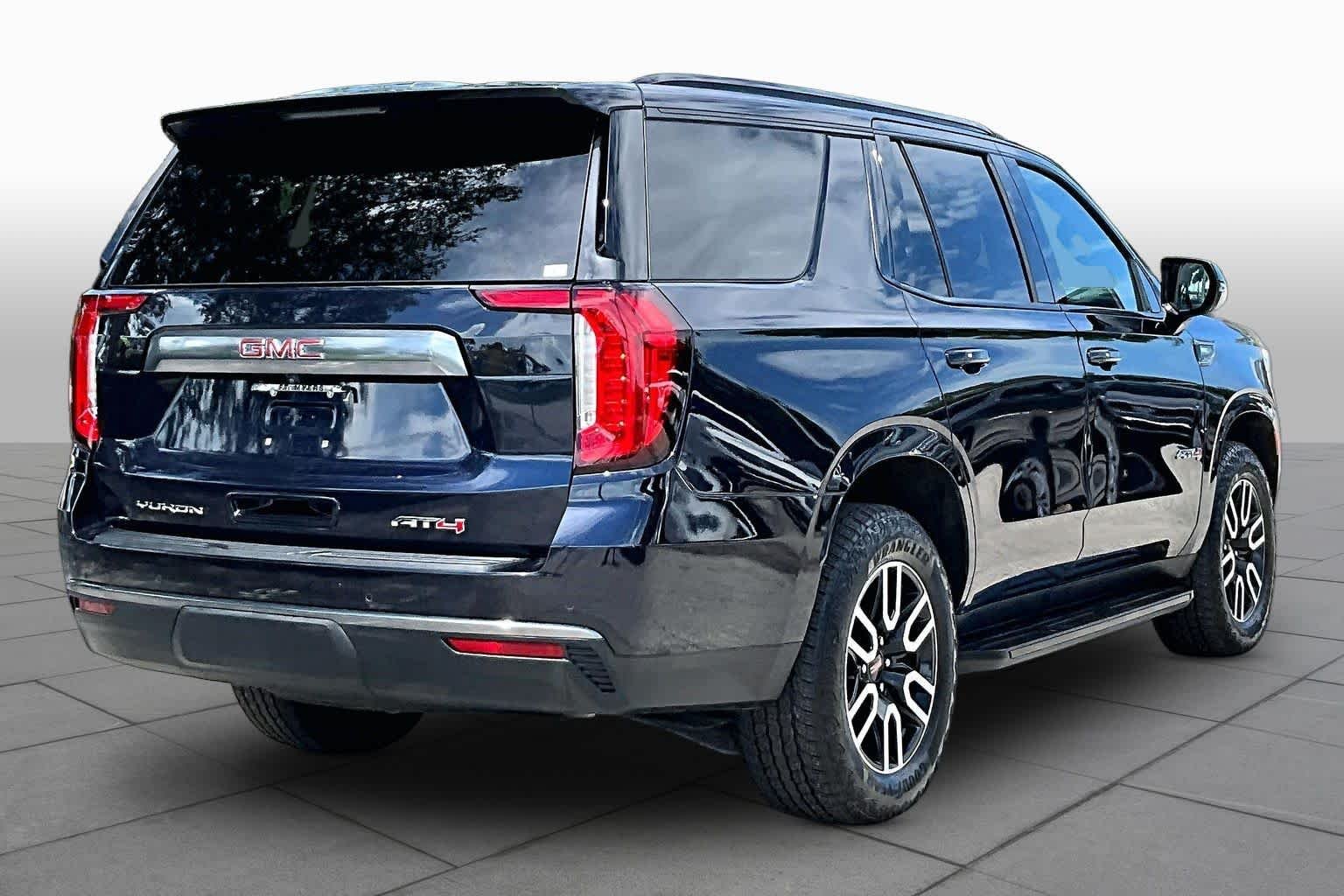 Used 2024 Midnight Blue Metallic GMC AT4 image 13
