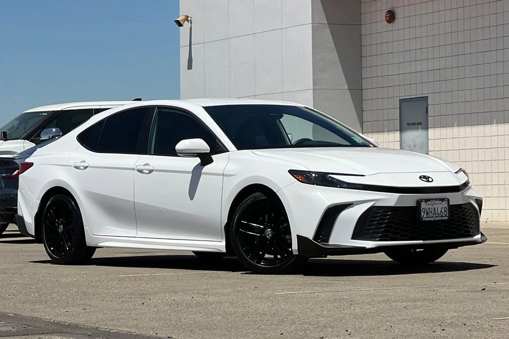 Certified Used 2026 White Toyota SE image 2