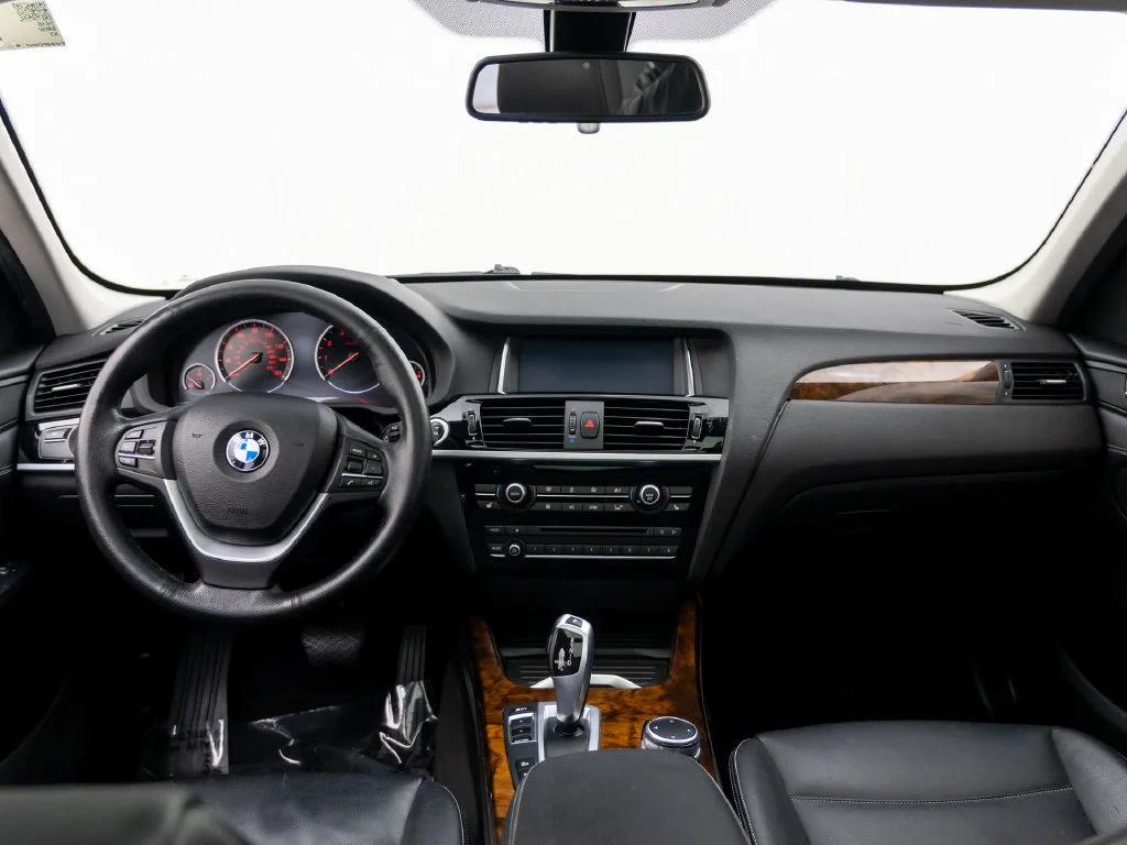 Used 2016 Black BMW xDrive28i image 12