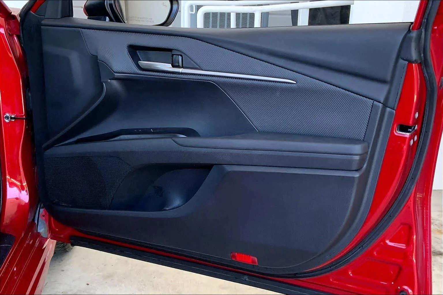2025 Toyota Camry SE - Photo 23