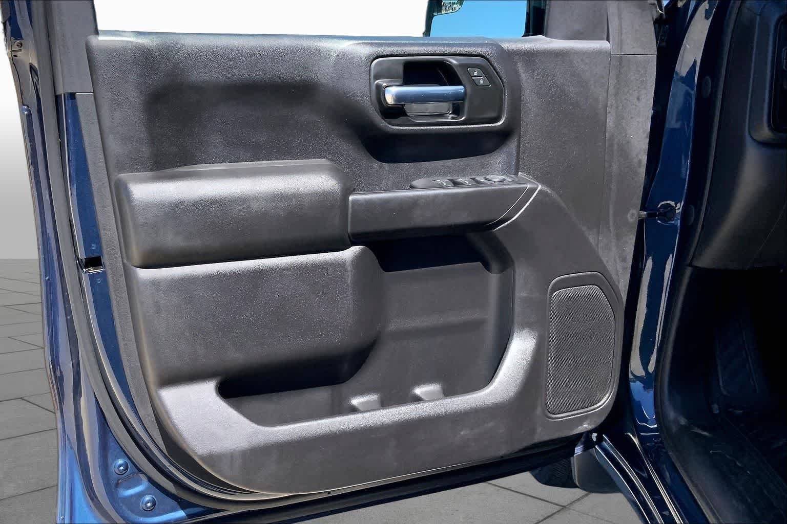 Used 2021 Northsky Blue Metallic Chevrolet Custom image 21