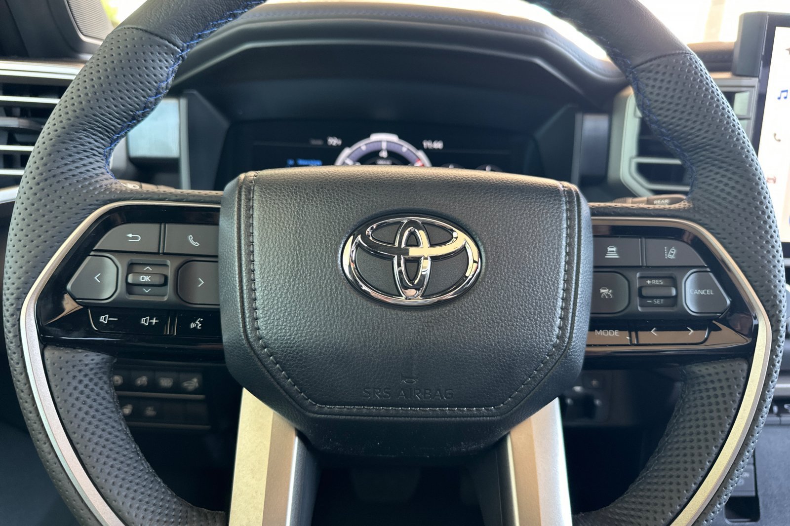 2026 Toyota Sequoia Platinum - Photo 22