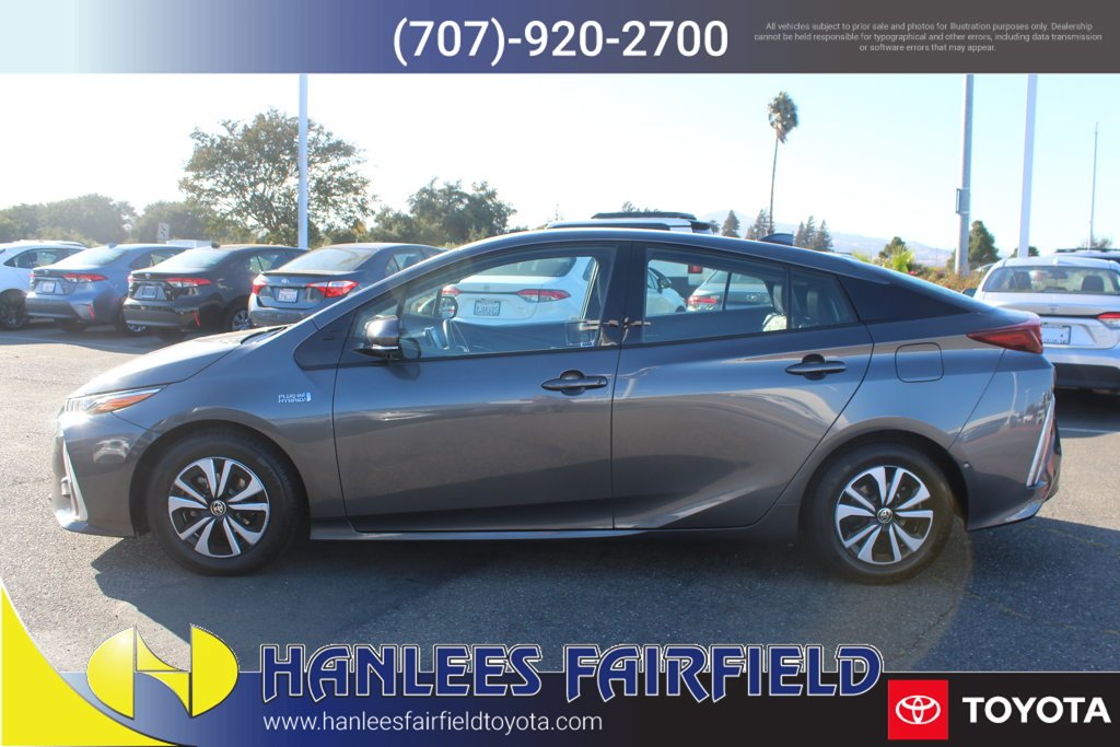 Used 2017 Gray Toyota Advanced image 2