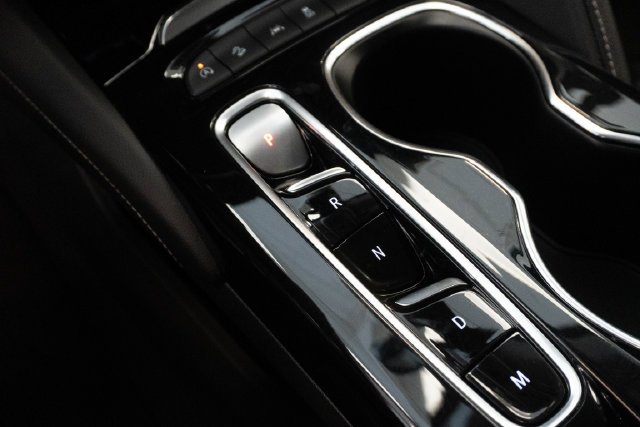 Used 2023 White Buick Preferred image 21