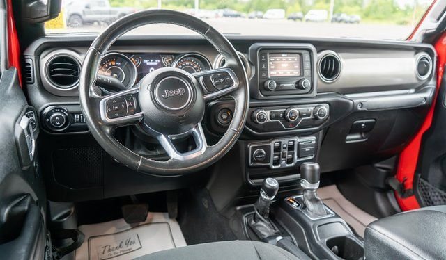 Used 2020 Red Jeep Sport image 11