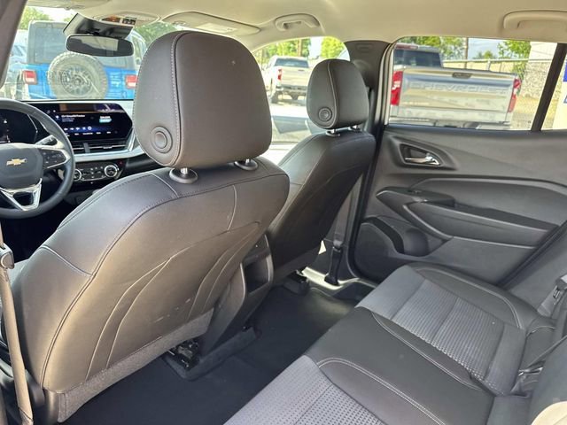 Used 2025 Summit White Chevrolet LT image 35