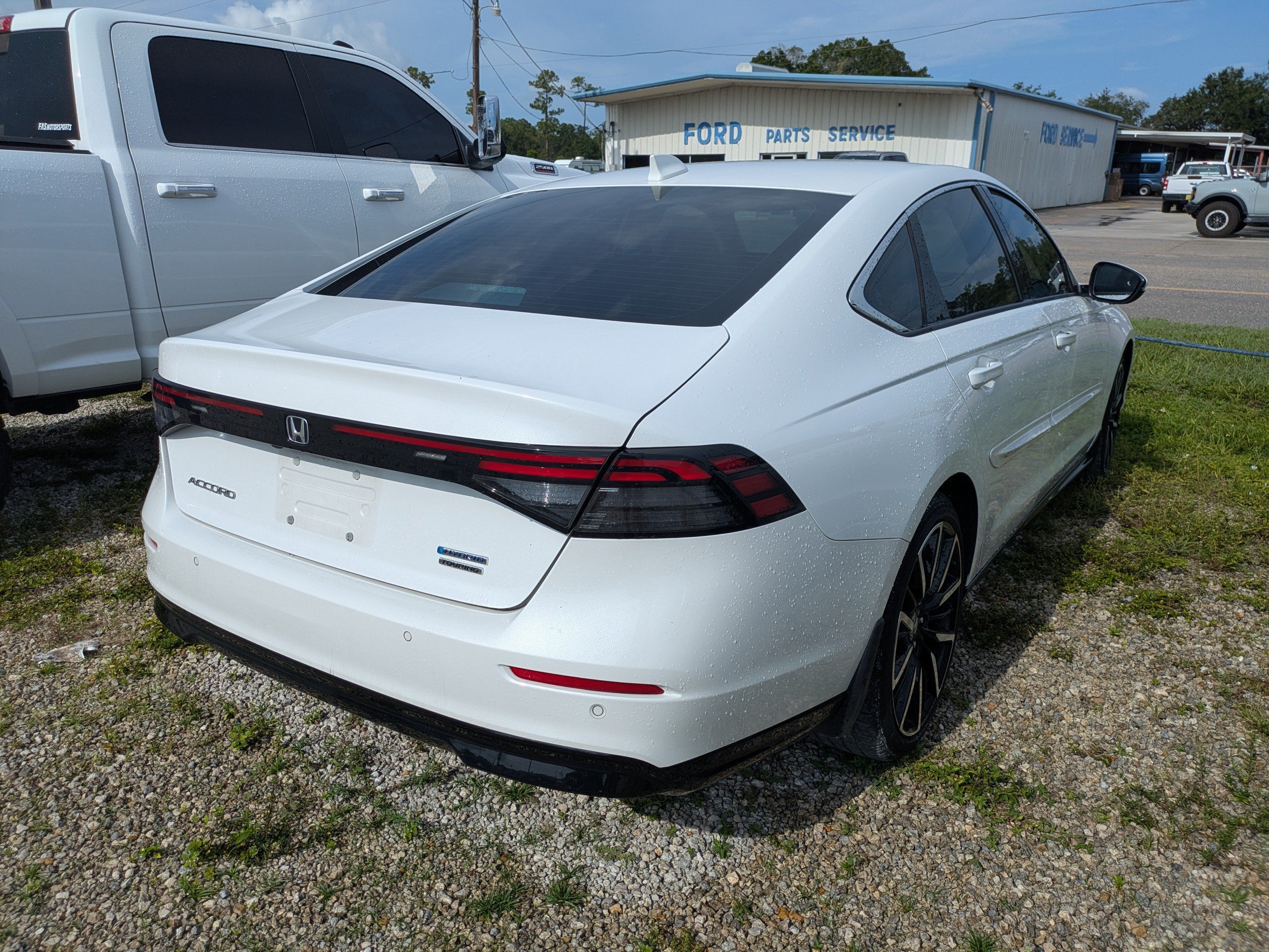 Used 2023  Honda Touring image 5