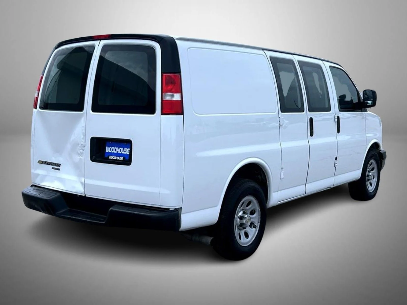 Used 2014 White Chevrolet Work Van image 5