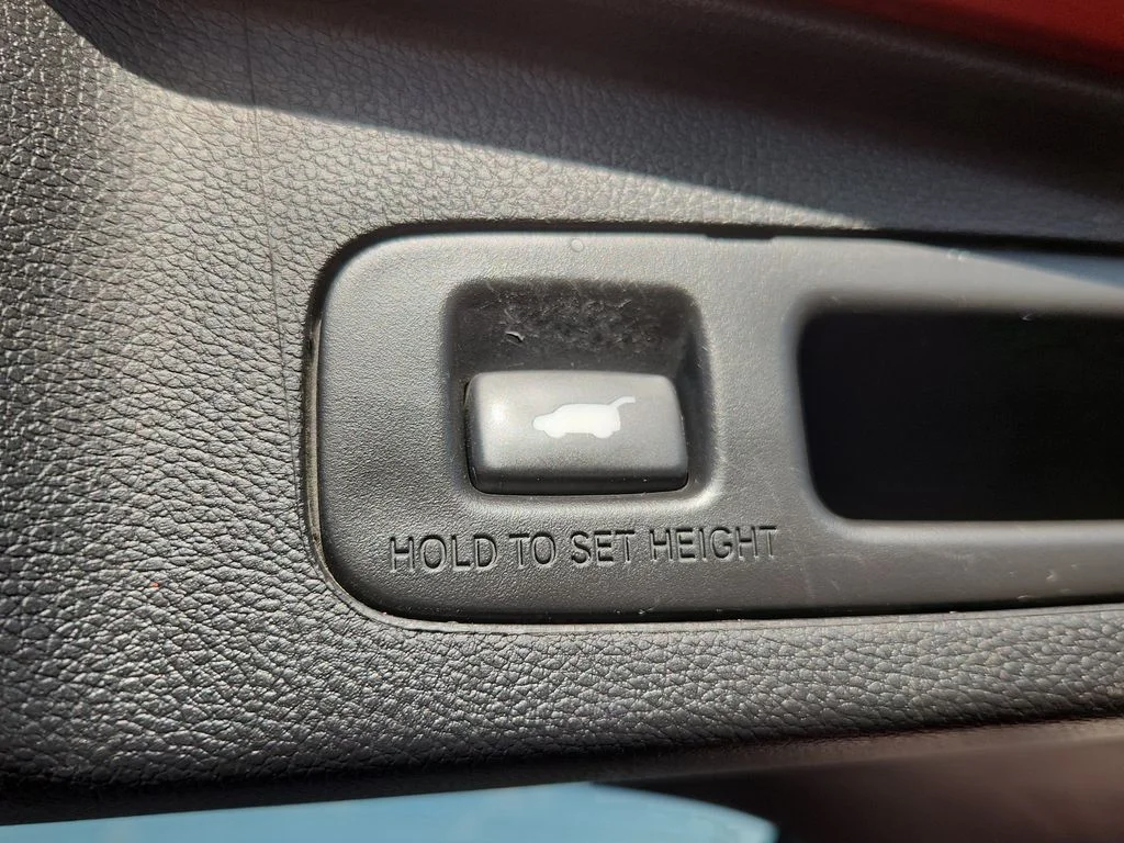 Used 2019 Red Honda Touring image 13