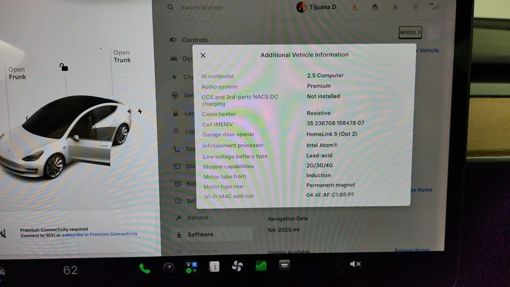 Used 2018 Pearl White Multi-Coat Tesla Long Range Battery AWD image 15