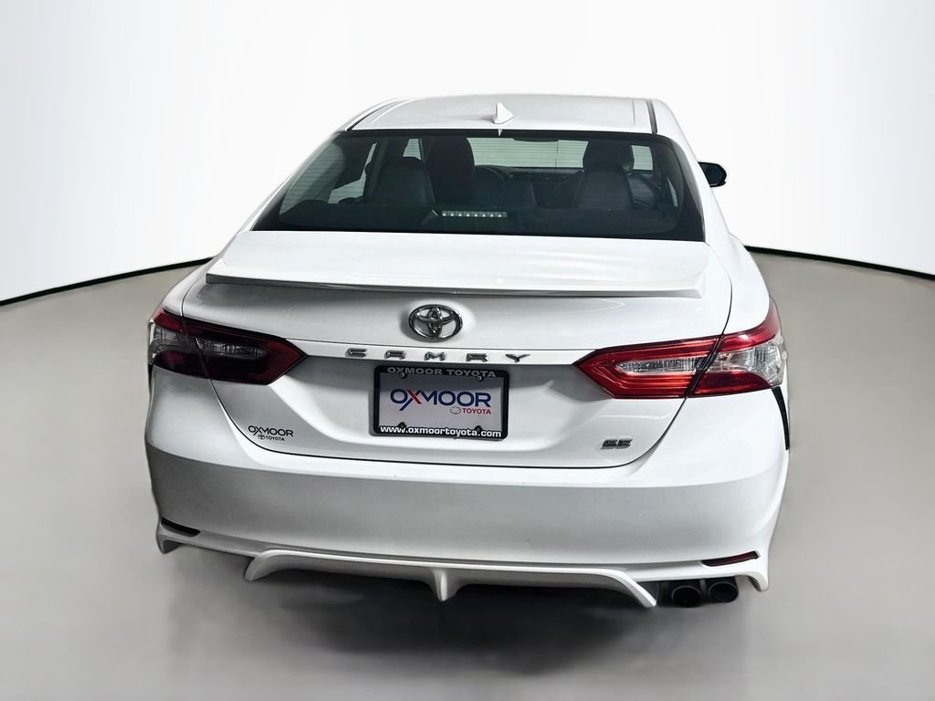 Used 2019 White Toyota  image 6