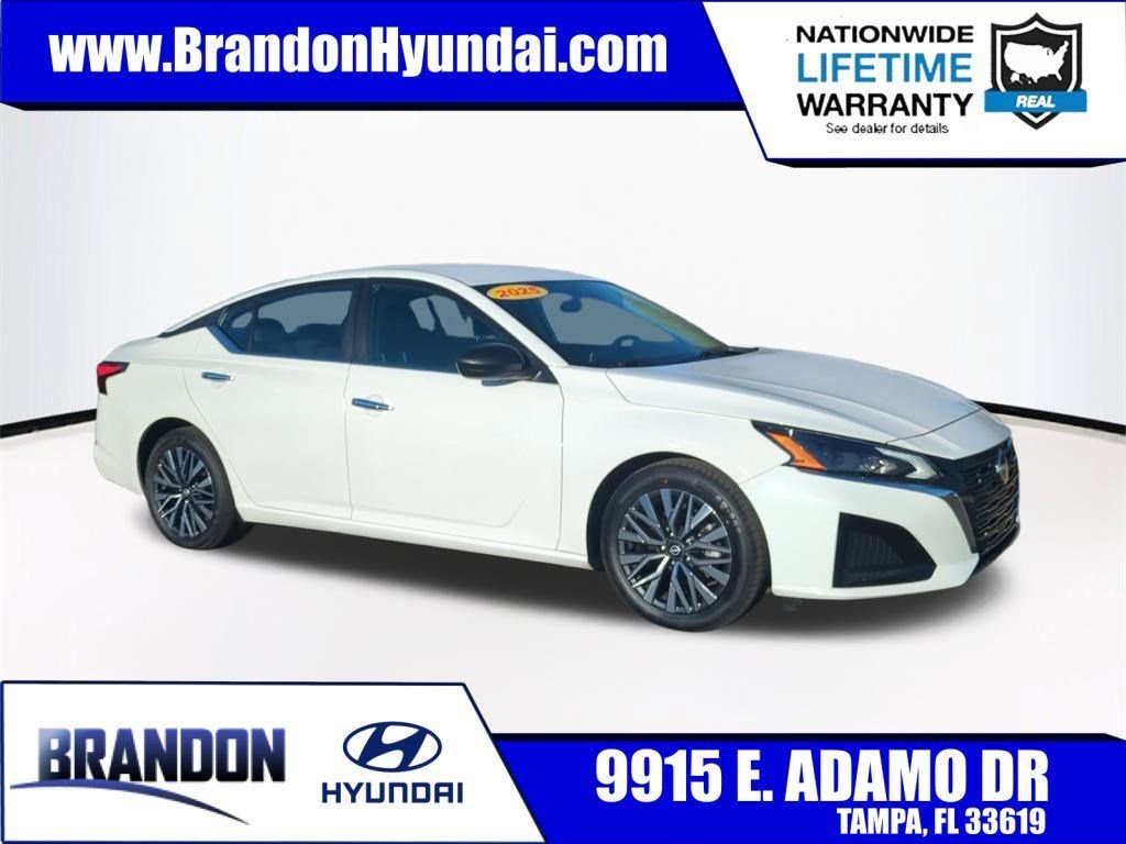 2025 Nissan Altima SV