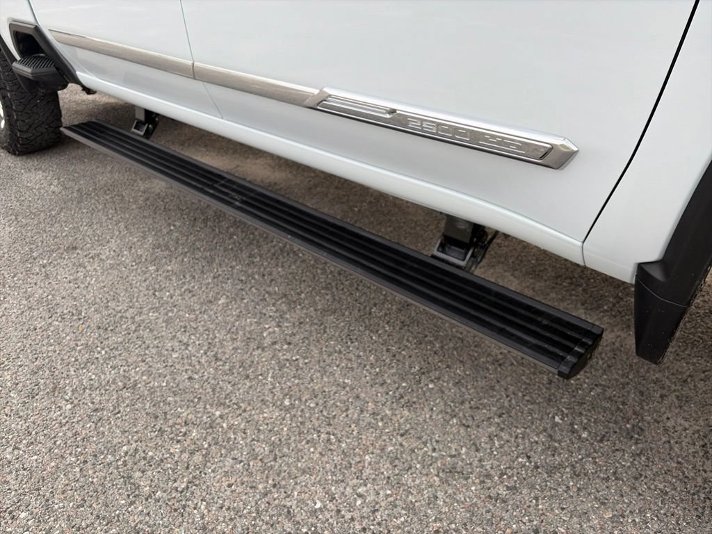 2026 Chevrolet Silverado 2500 HD High Country - Photo 13