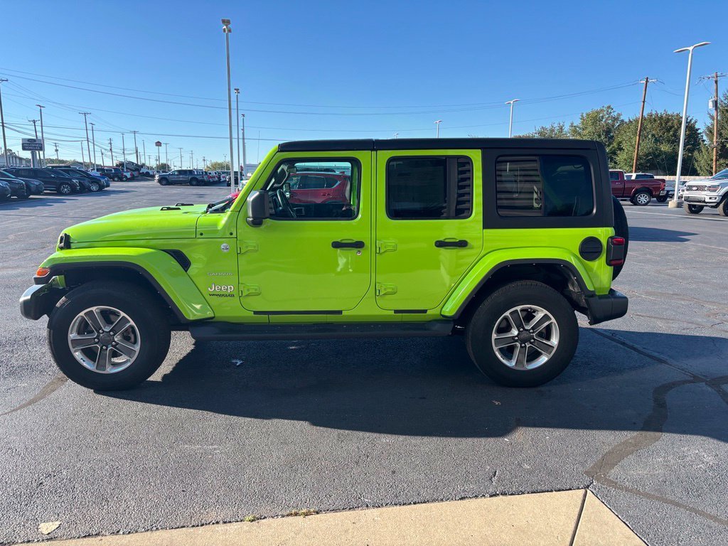 Used 2021 Limited Edition Gecko Clear Jeep Unlimited Sahara image 8