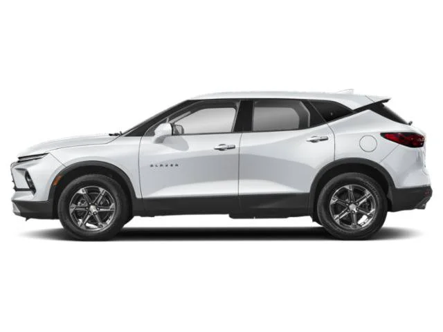 Used 2025 Summit White Chevrolet LT image 3