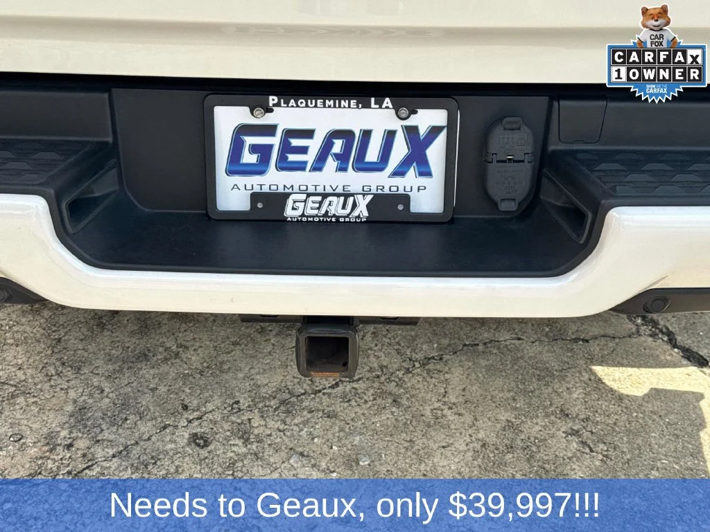 Used 2022 White Ram Limited image 19