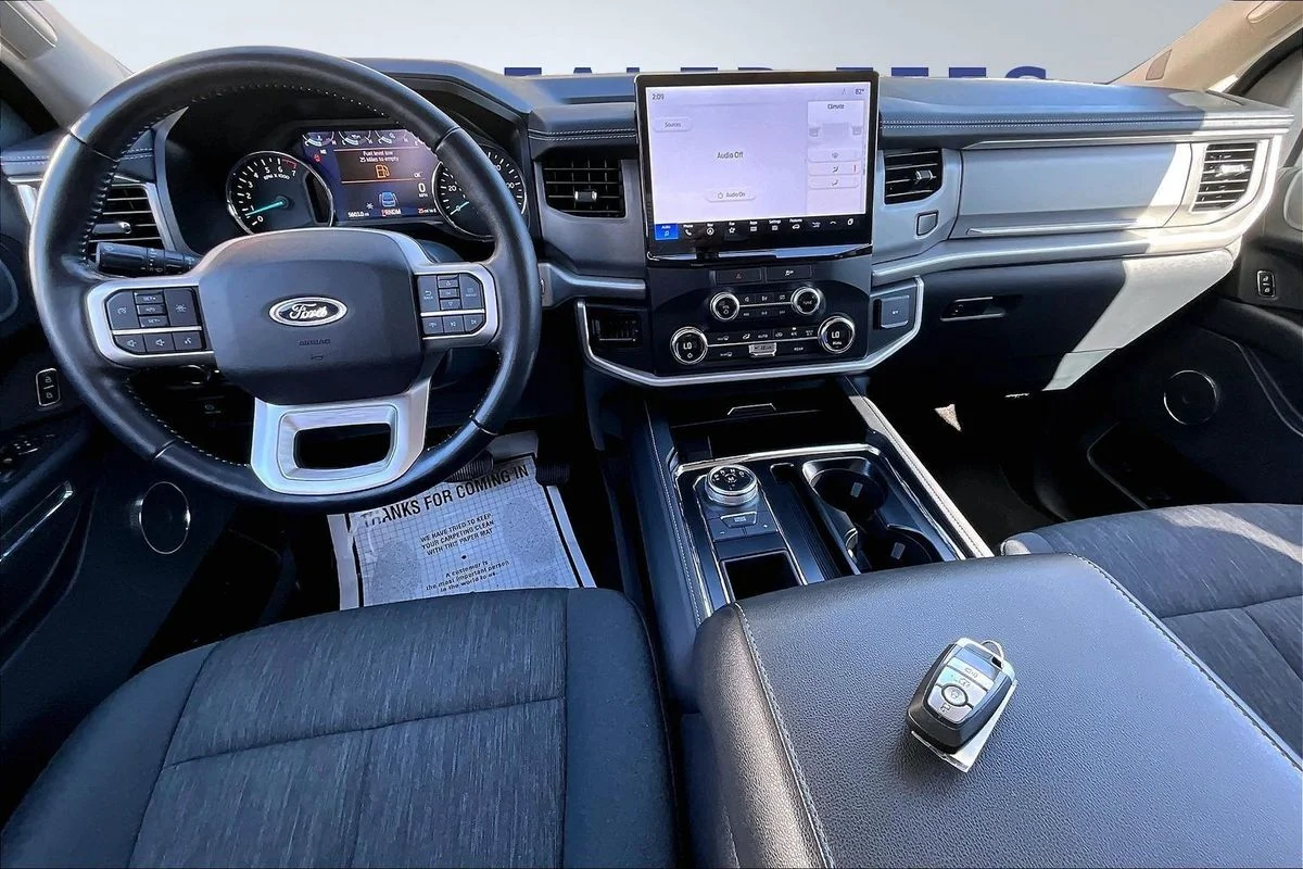 Used 2022  Ford XLT image 7