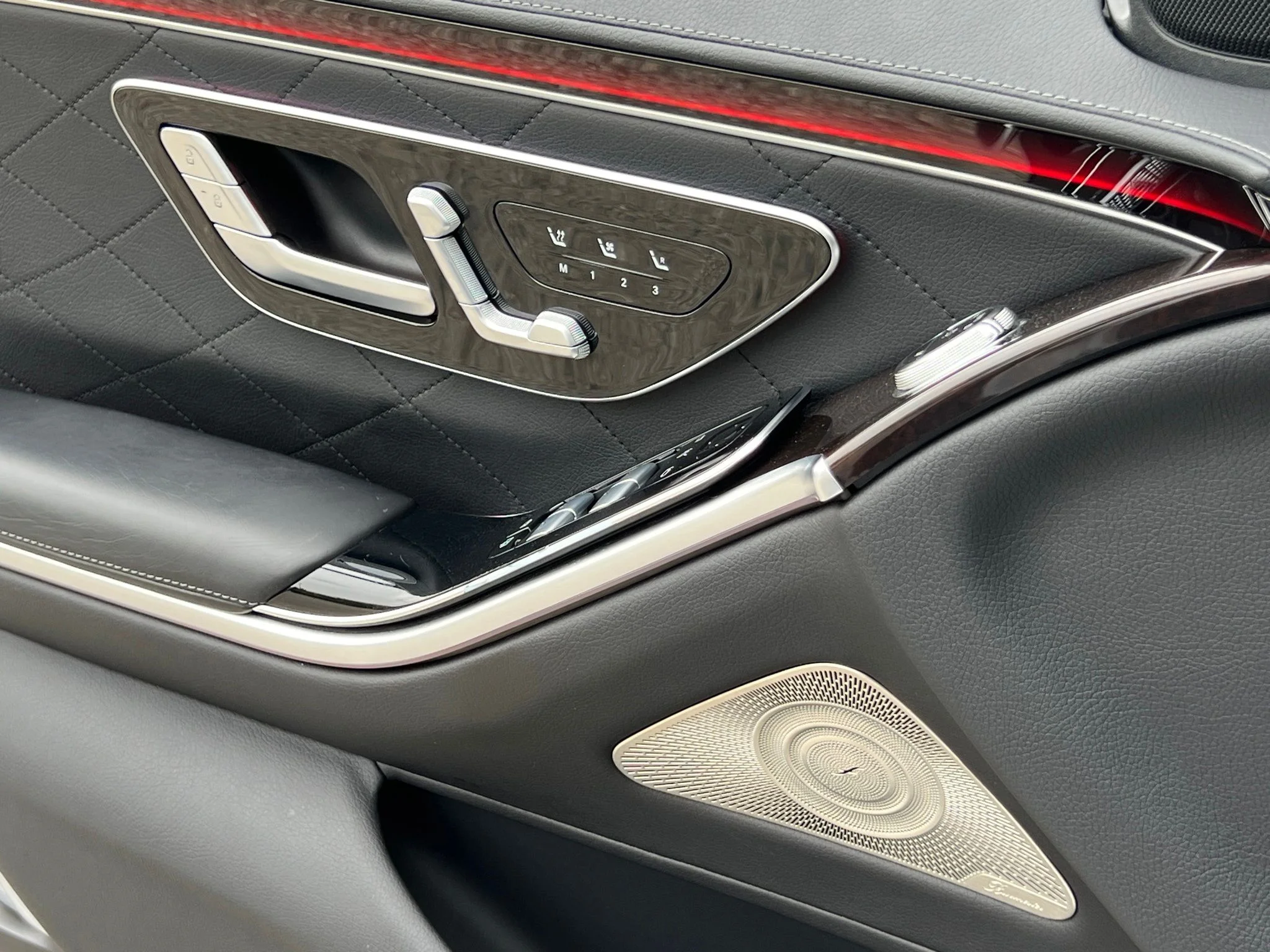 Used 2023 Silver Mercedes-Benz S 500 image 21