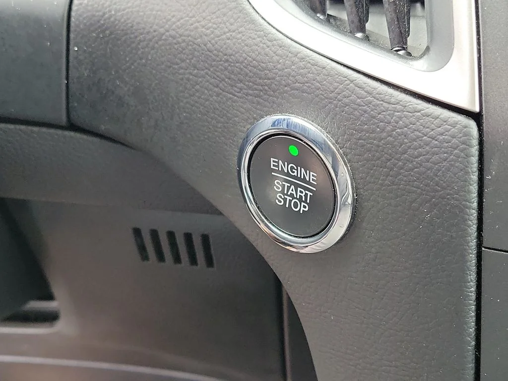 2020 Ford Edge SEL - Photo 13
