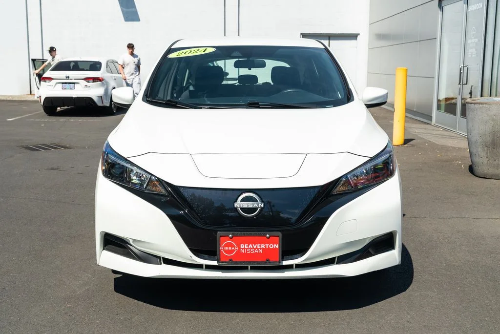 Used 2024 White Nissan S image 2