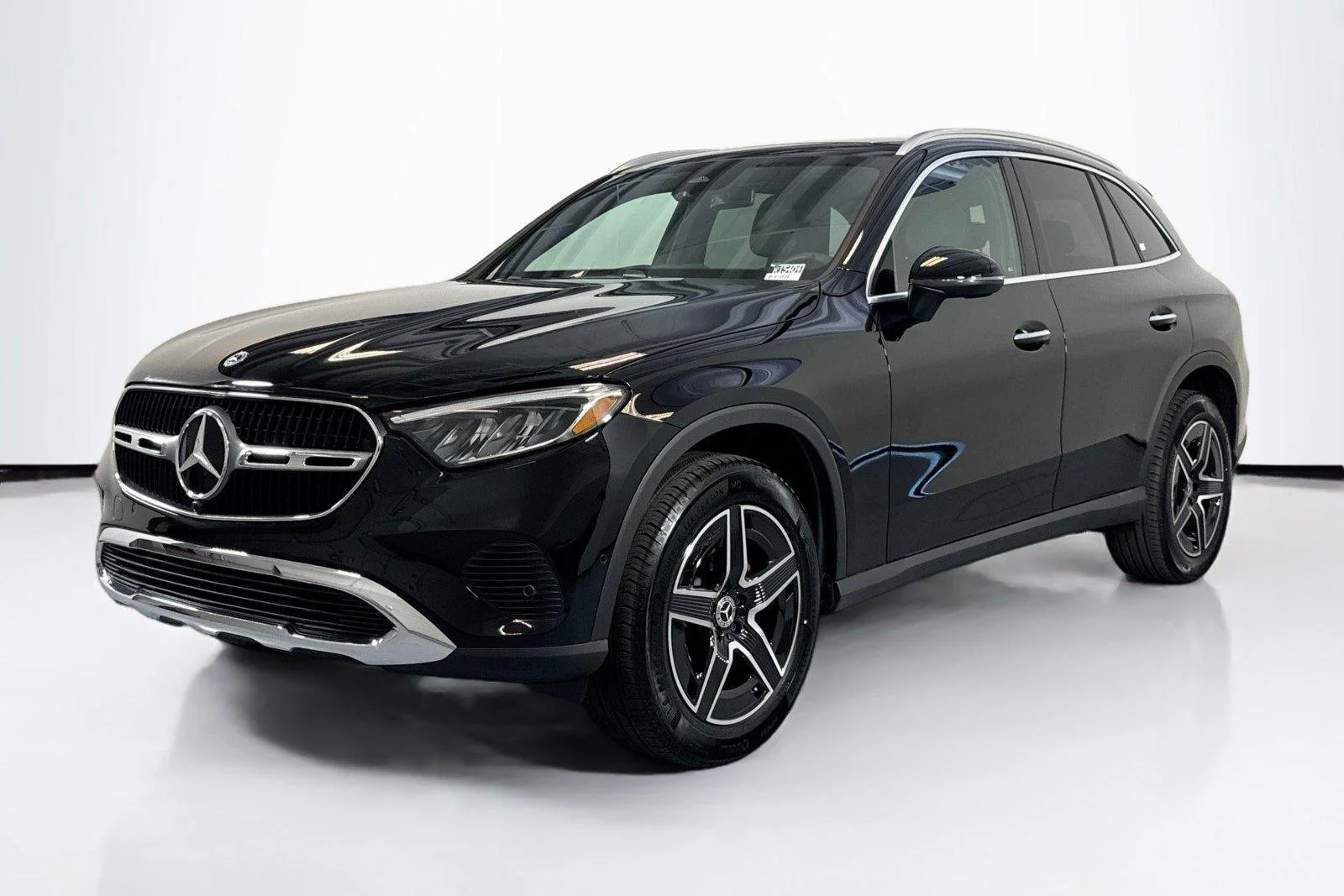 Used 2026 Black Mercedes-Benz GLC 300 image 1