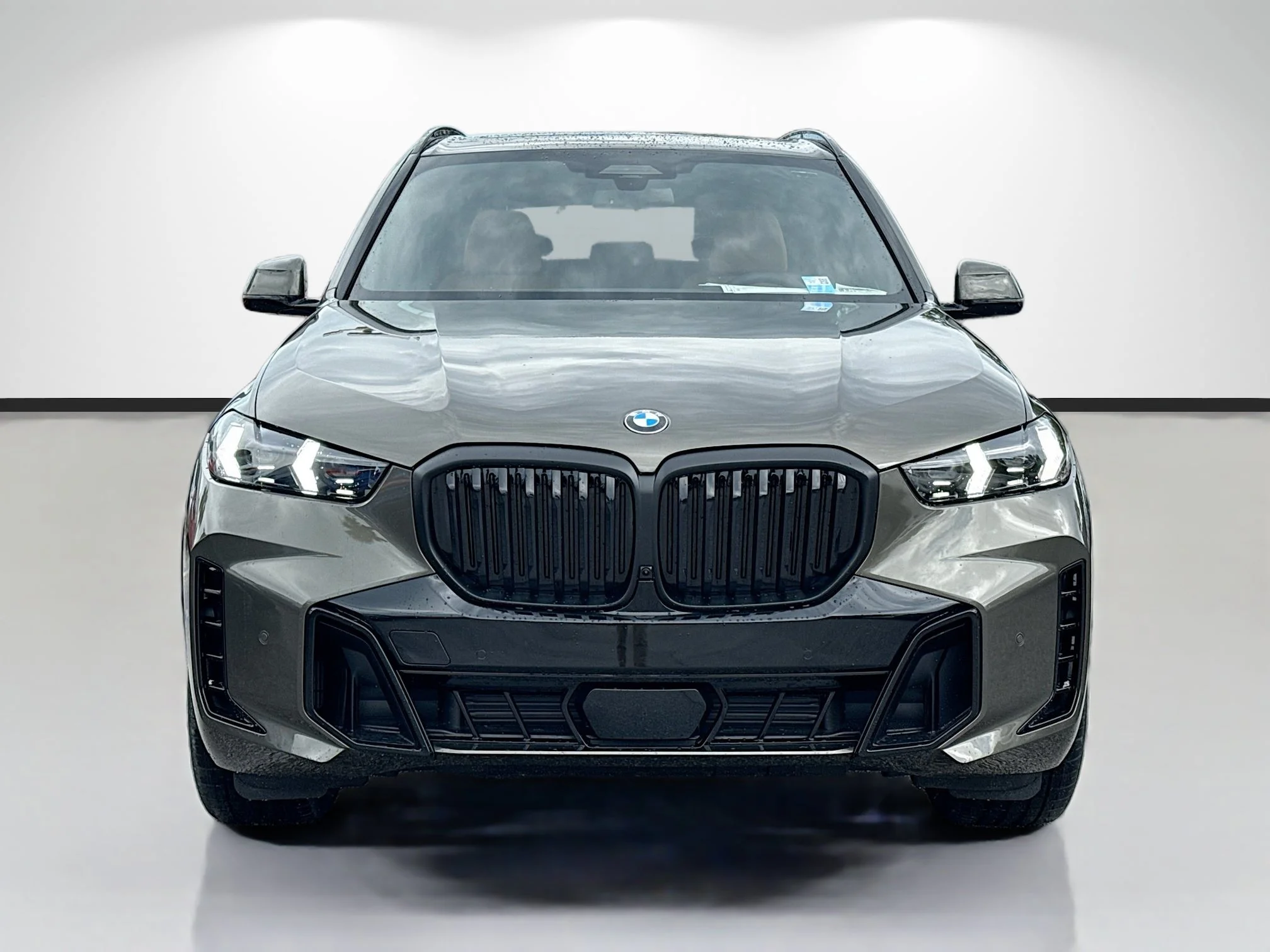 New 2026 Manhattan Green Metallic BMW xDrive40i image 8