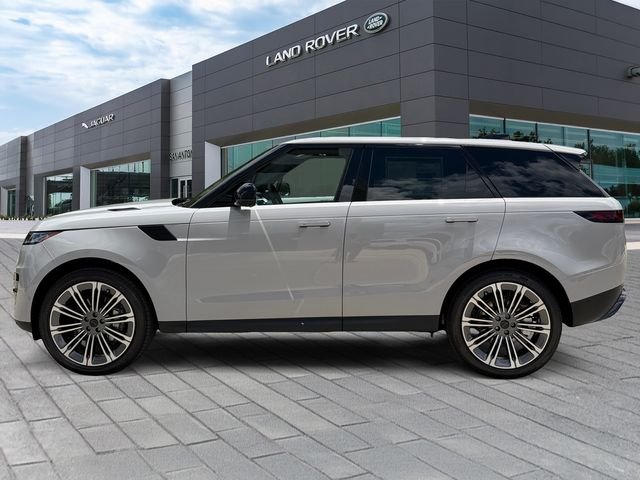 New 2026 Borasco Grey Land Rover SE image 2