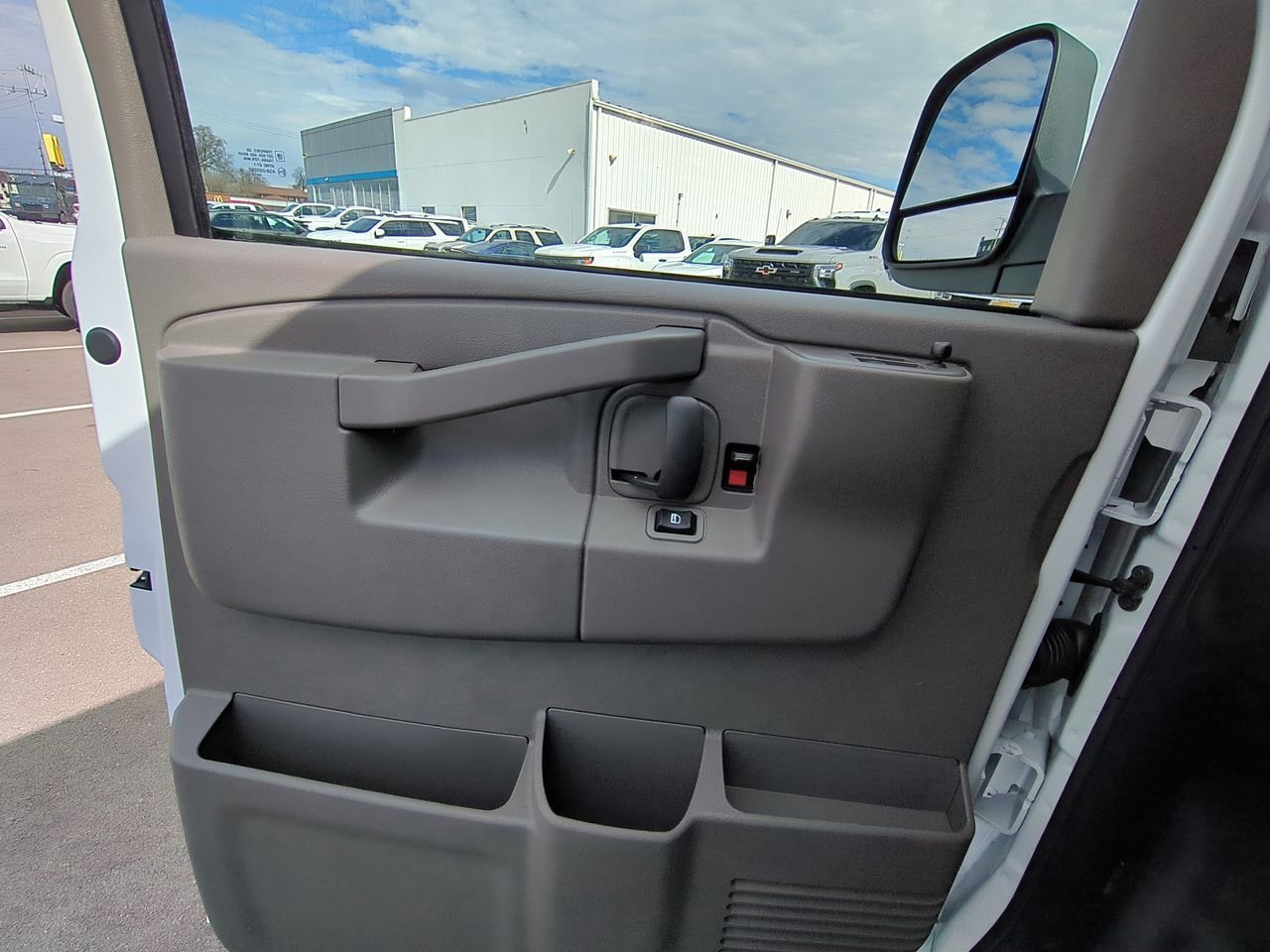 2025 Chevrolet Express Cargo Work Van - Photo 21