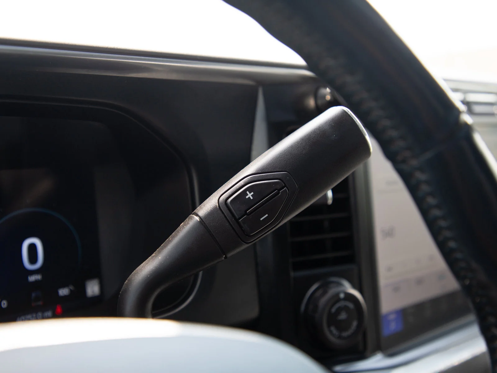 Used 2023 White Ford XL image 21