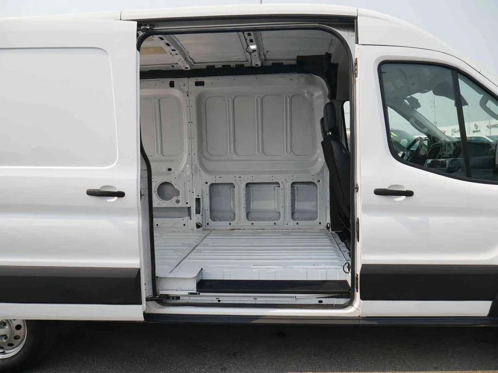 Used 2025 White Ford Base image 15