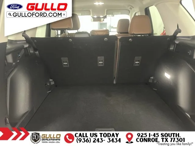 Used 2025 Gray Metallic Ford Outer Banks image 10