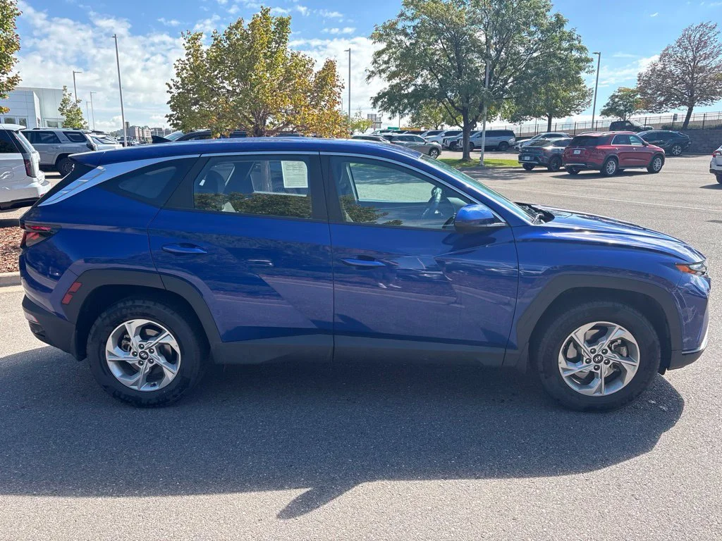 Used 2023 Blue Hyundai SE image 6