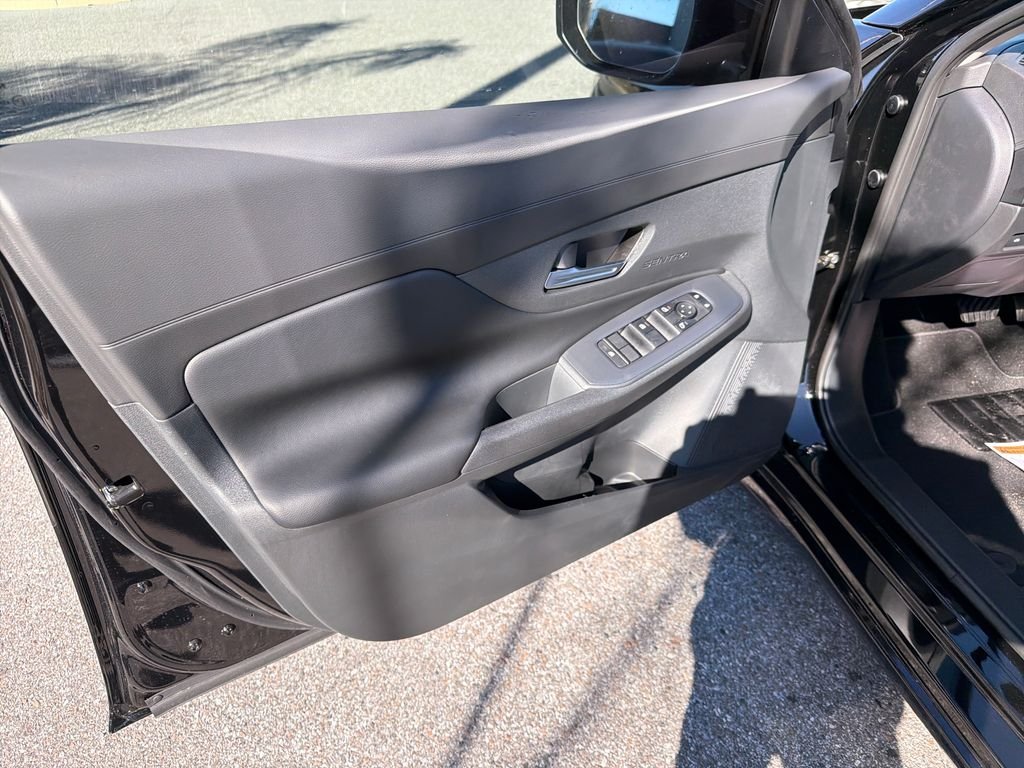 New 2026 Nissan Sentra SV 4D Sedan