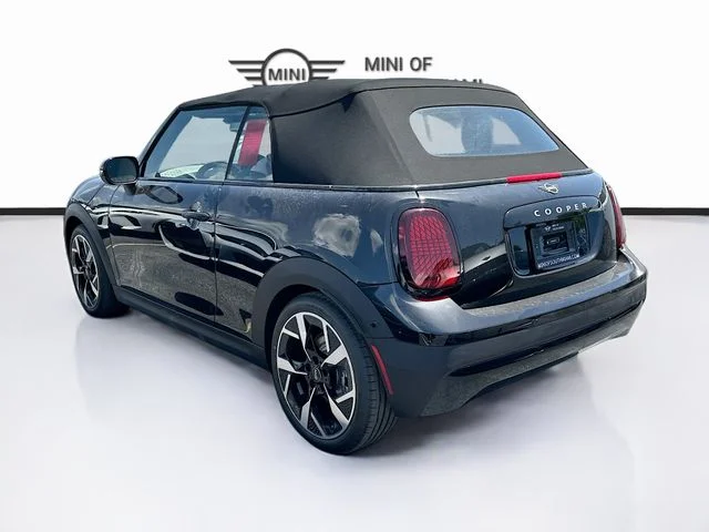 New 2026 Black MINI Signature Plus image 4