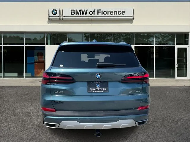 Used 2025 Blue BMW sDrive40i image 5