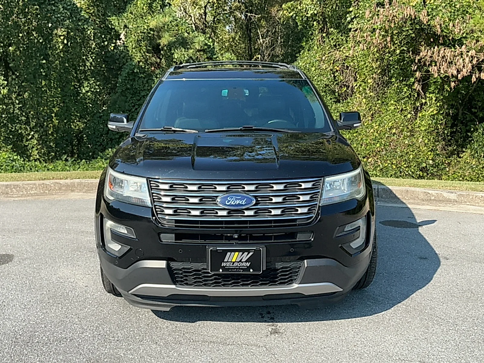 Used 2016  Ford Limited image 21