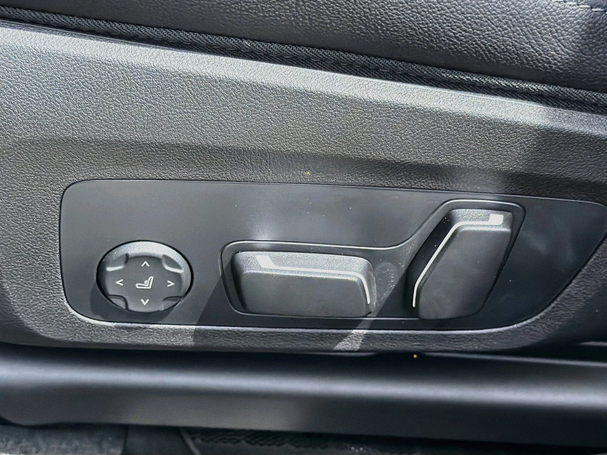 New 2026 Black Sapphire Metallic BMW M340i NA image 25