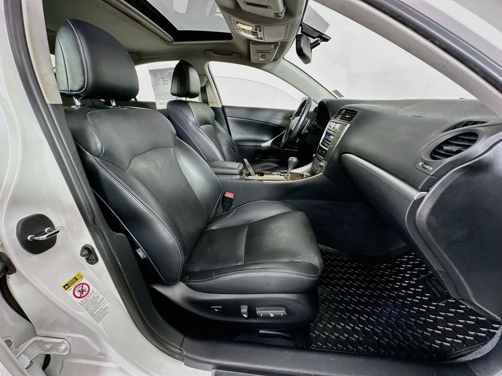 Used 2013 Starfire Pearl Lexus 250 image 27