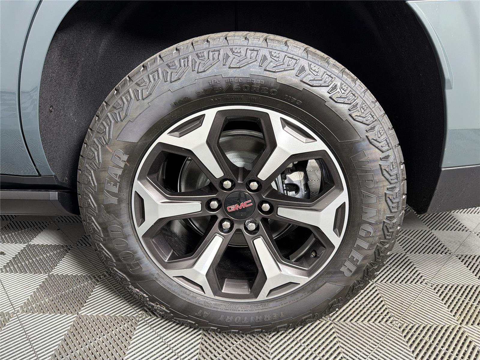 2026 GMC Yukon AT4 Ultimate - Photo 21