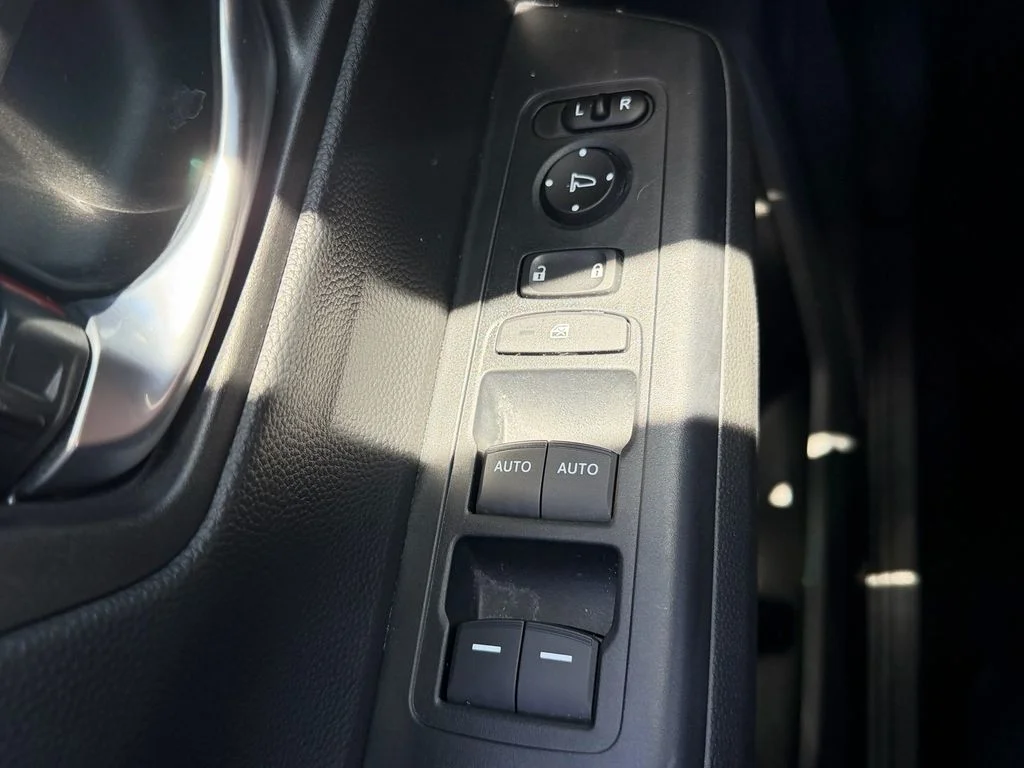 Used 2024 White Honda EX image 34