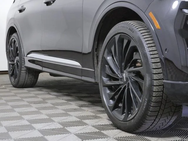 Used 2021 Lincoln Aviator Reserve with VIN 5LM5J7XC8MGL06204 for sale in Shakopee, Minnesota
